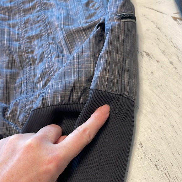 Lululemon Run Back on Track Jacket - Picture 11 of 12